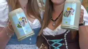 Am 16. September eröffnet die 184. Wiesn. Das Oktoberfest dauert länger als sonst, nämlich 2 Wochen und 2 Tage bis Dienstag, dem 3. Oktober.